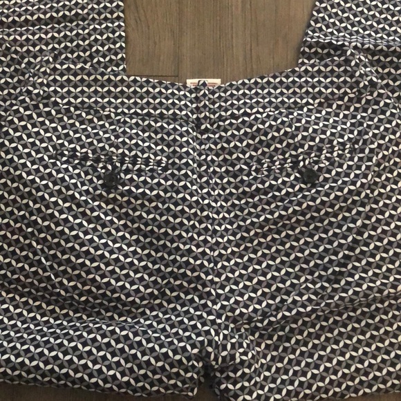Printed capris - Picture 3 of 3